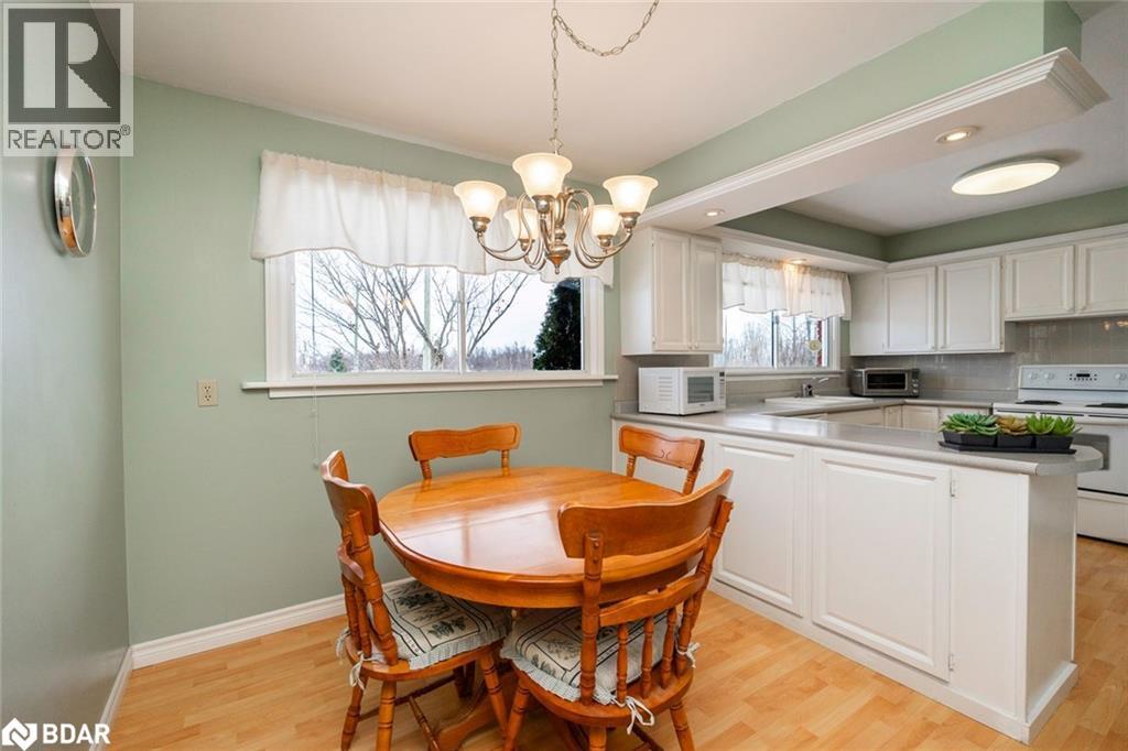 1572 4 Line N, Oro-Medonte, Ontario  L0L 2L0 - Photo 2 - 40792402