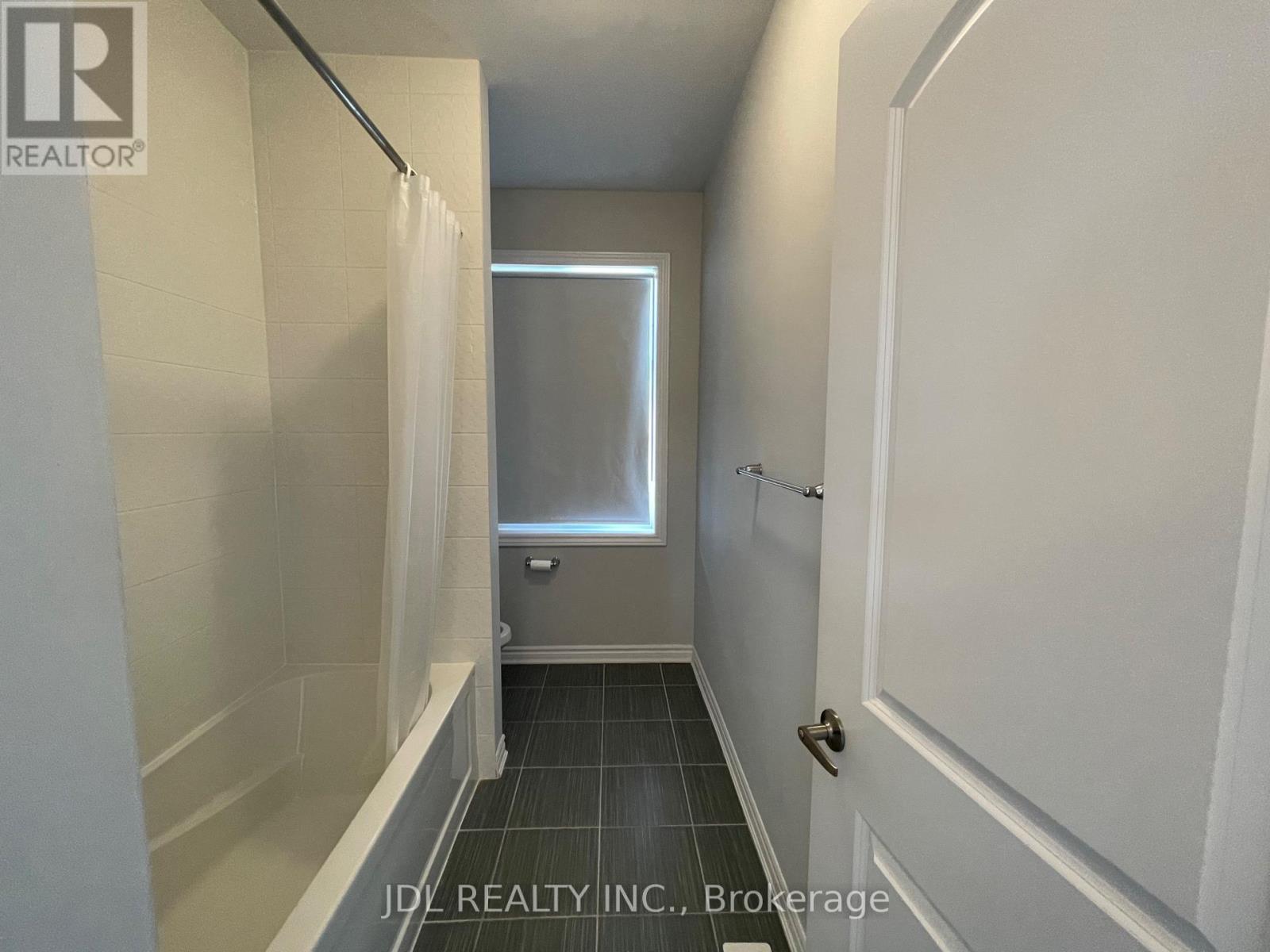 59 Bremner Street, Whitby, Ontario  L1R 0P8 - Photo 14 - E12612504