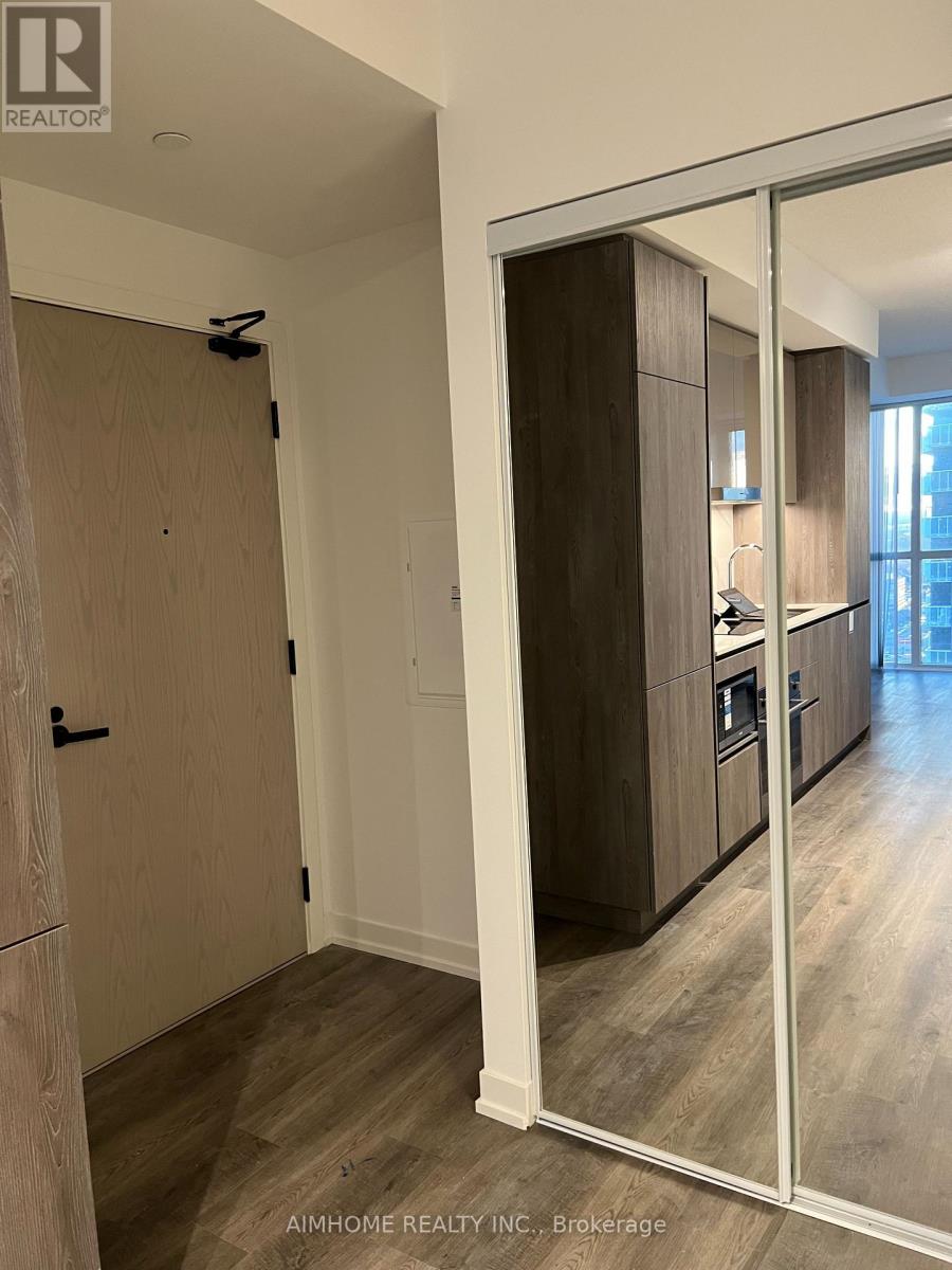 4201 - 8 Interchange Way, Vaughan, Ontario  L4K 0R2 - Photo 4 - N12612440