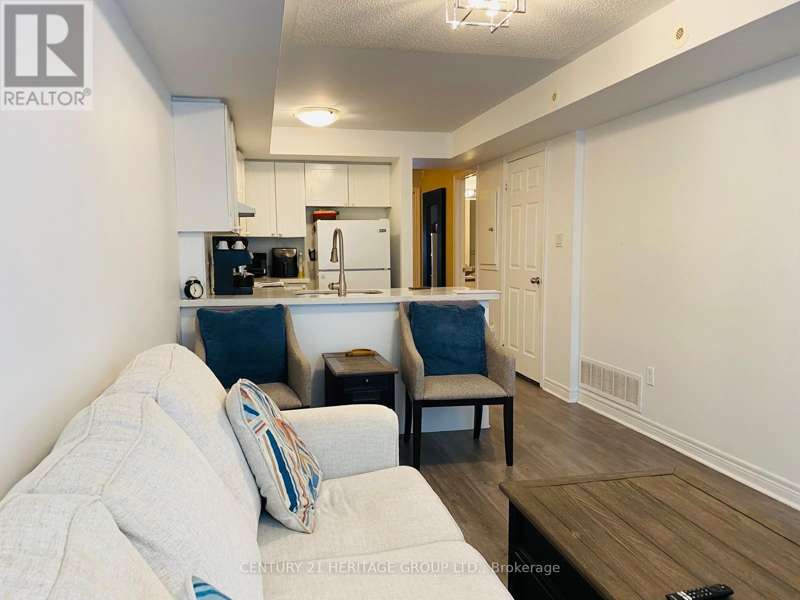 262 - 316 John Street, Markham, Ontario L3T 0A7 - Photo 3 - N12612472