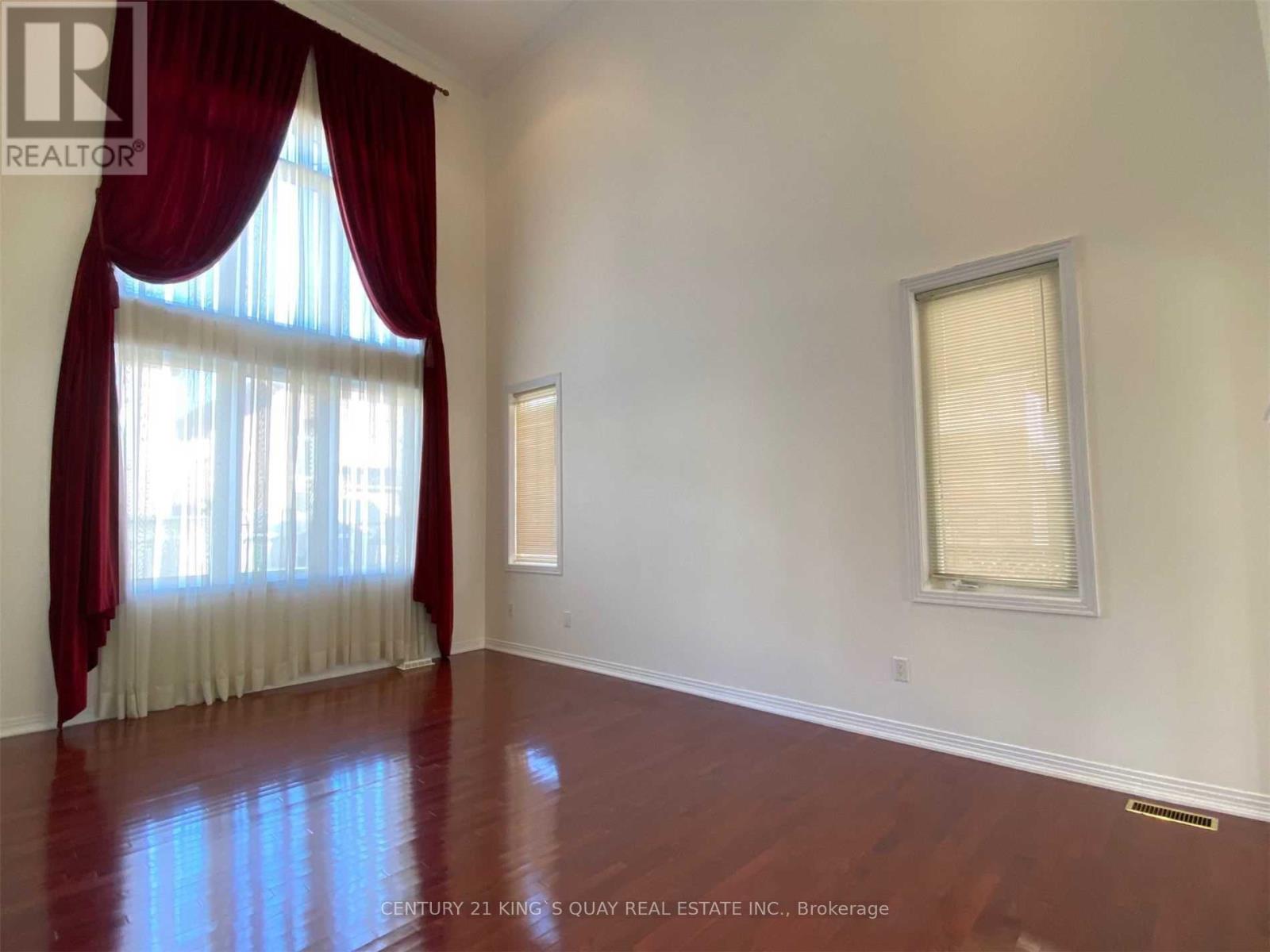 49 Calico Crescent, Markham, Ontario  L6C 3A4 - Photo 7 - N12612520