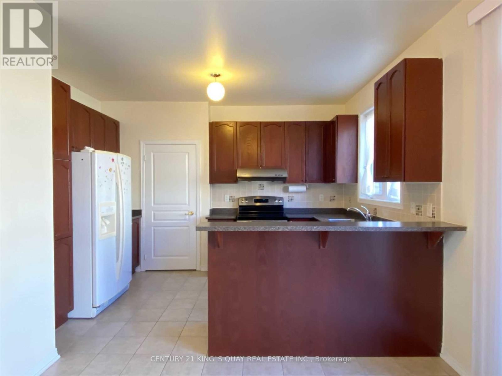 49 Calico Crescent, Markham, Ontario  L6C 3A4 - Photo 8 - N12612520