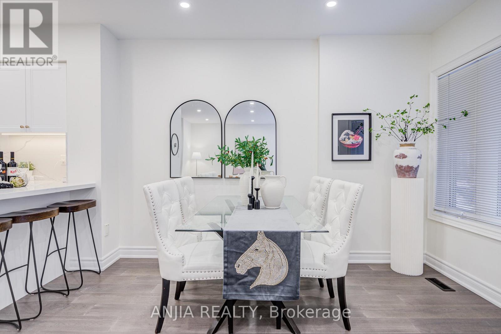 32 - 735 New Westminster Drive, Vaughan, Ontario L4J 7Y9 - Photo 12 - N12612562