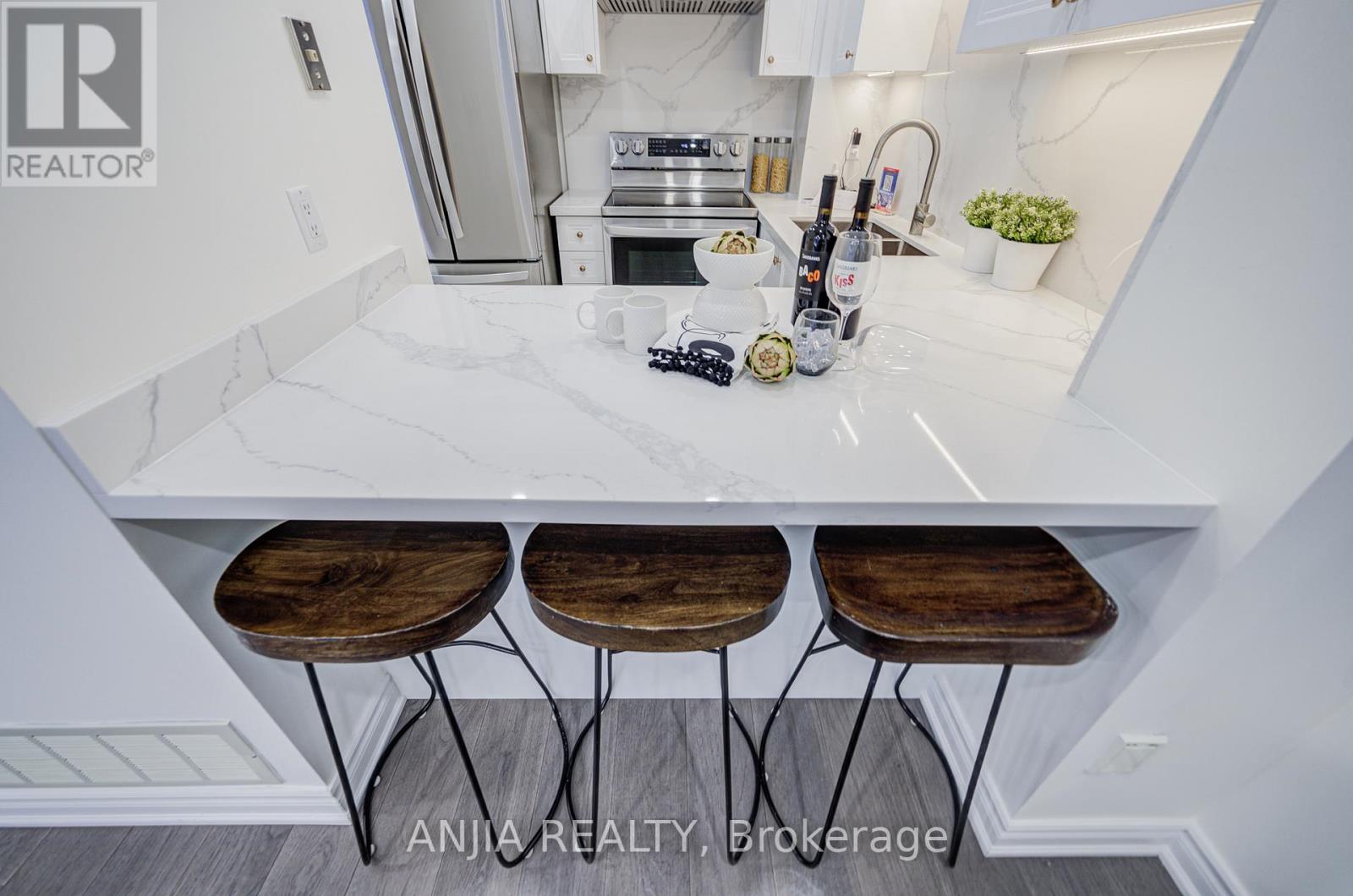 32 - 735 New Westminster Drive, Vaughan, Ontario L4J 7Y9 - Photo 17 - N12612562