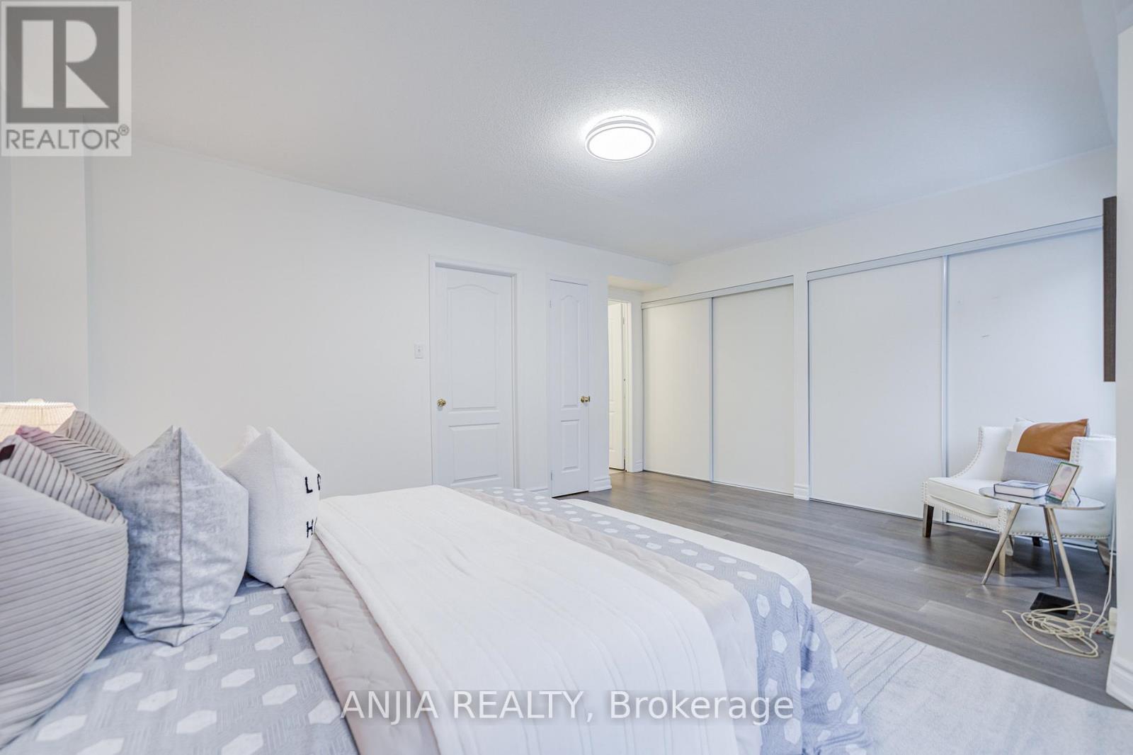 32 - 735 New Westminster Drive, Vaughan, Ontario L4J 7Y9 - Photo 25 - N12612562