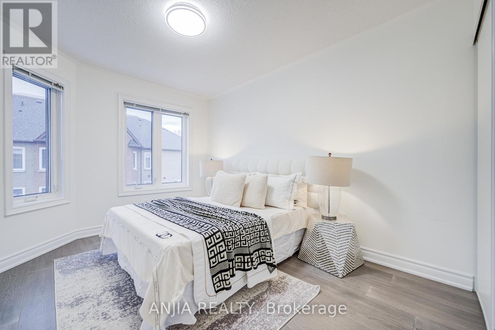 32 - 735 New Westminster Drive, Vaughan, Ontario L4J 7Y9 - Photo 30 - N12612562