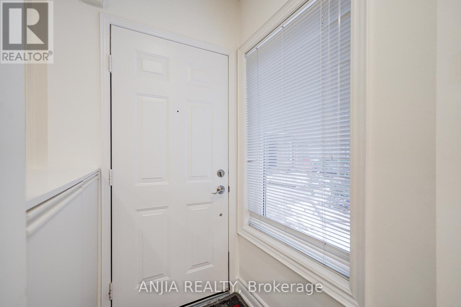 32 - 735 New Westminster Drive, Vaughan, Ontario L4J 7Y9 - Photo 7 - N12612562
