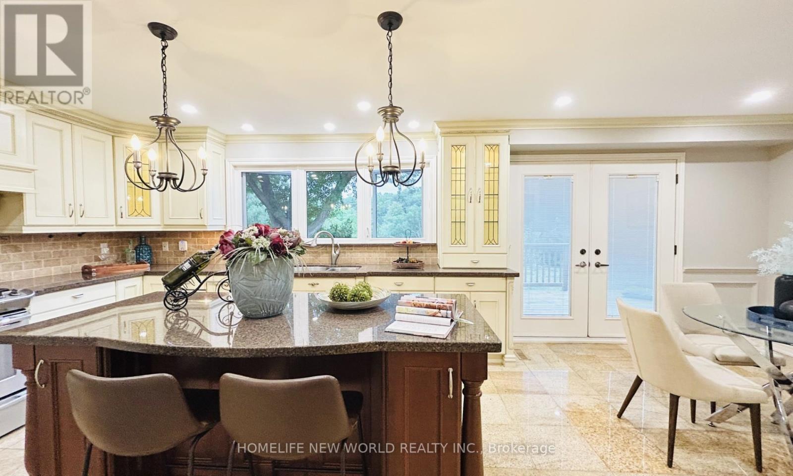 102 Willowbrook Road, Markham, Ontario  L3T 5P5 - Photo 10 - N12612594