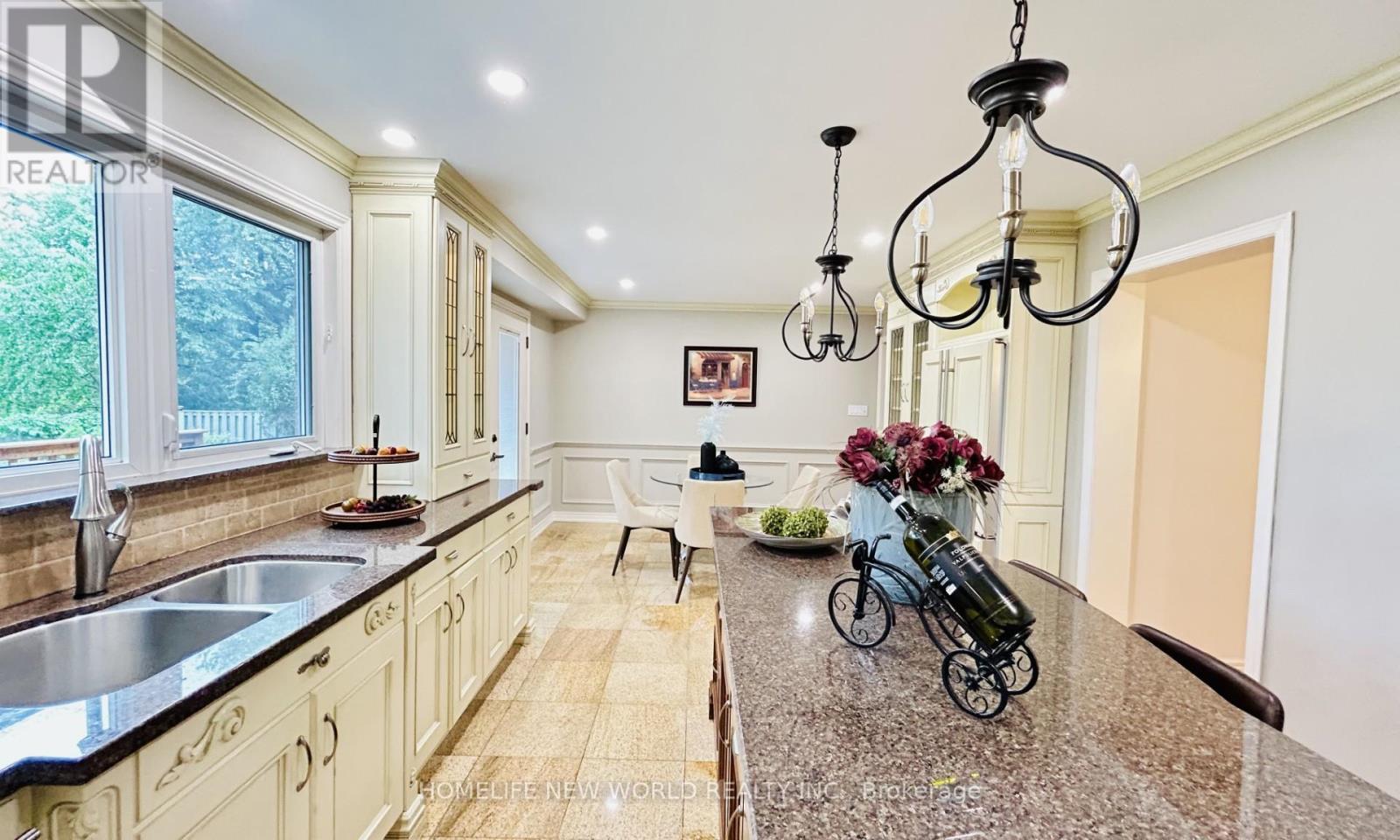 102 Willowbrook Road, Markham, Ontario  L3T 5P5 - Photo 11 - N12612594