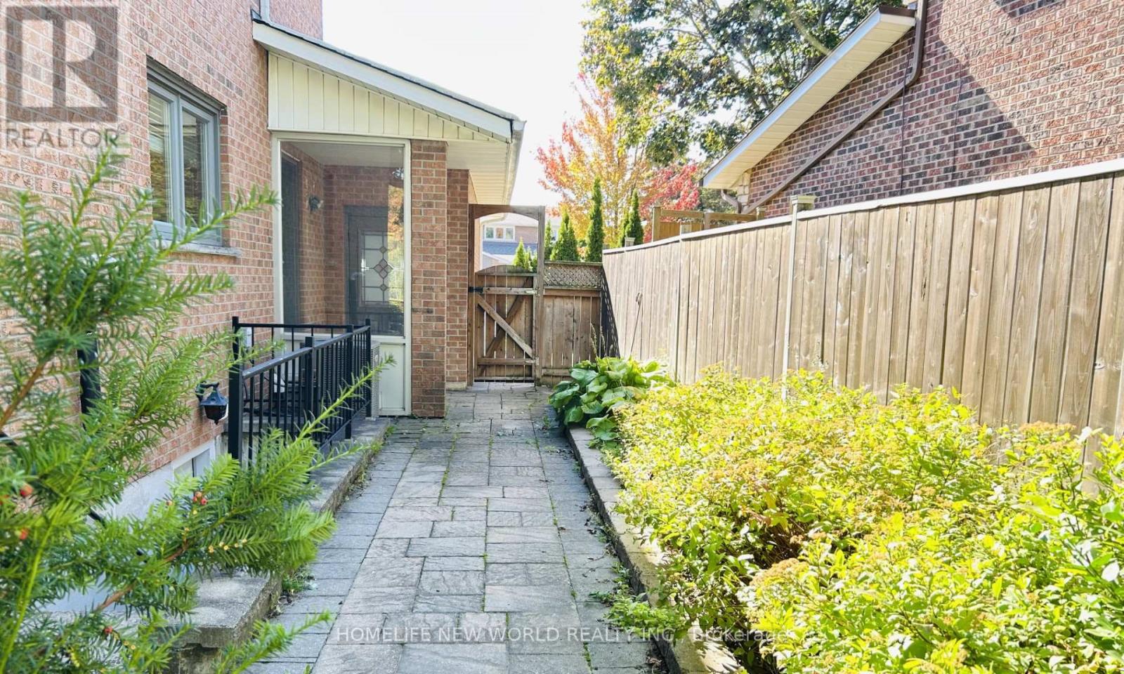 102 Willowbrook Road, Markham, Ontario  L3T 5P5 - Photo 39 - N12612594