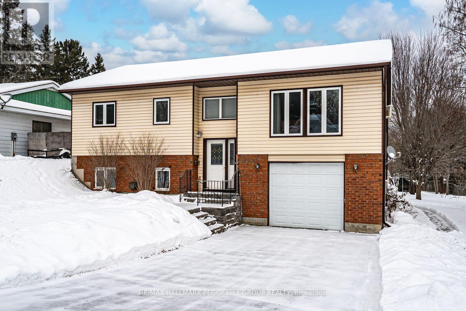 325 OUIDA STREET, Tay, Ontario