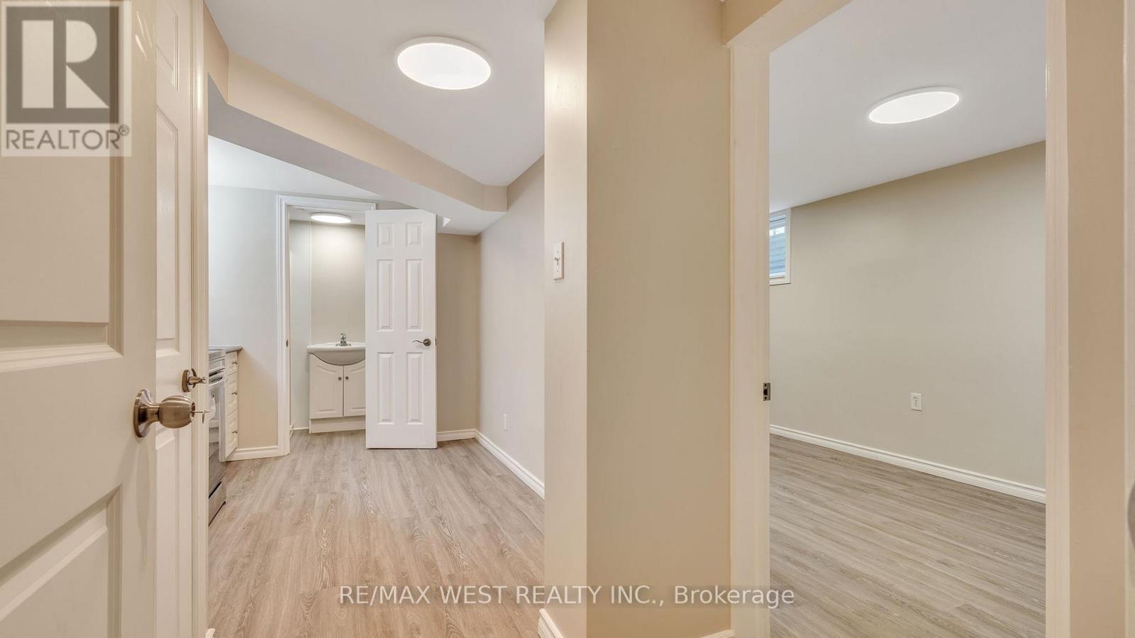 67 Corbett Drive, Barrie (Grove East), Ontario  L4M 5V5 - Photo 36 - S12612530