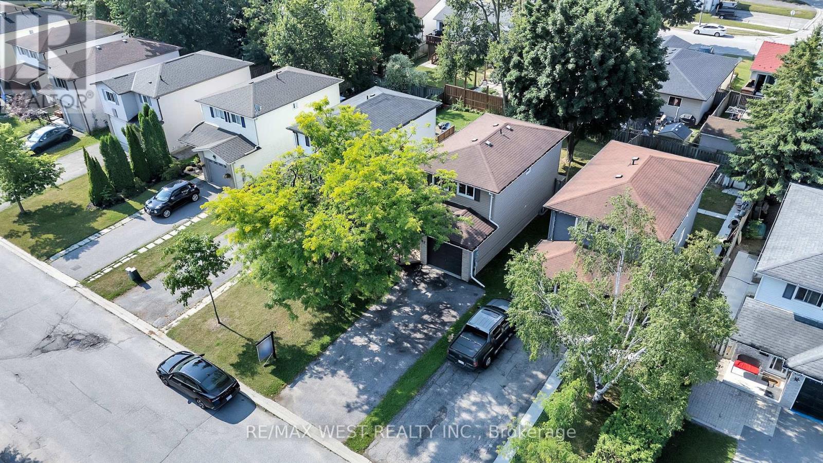 67 Corbett Drive, Barrie (Grove East), Ontario  L4M 5V5 - Photo 5 - S12612530