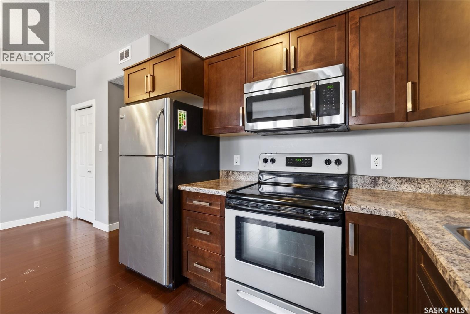 446 Arthur Street, Regina, Saskatchewan  S4R 4X4 - Photo 4 - SK025338