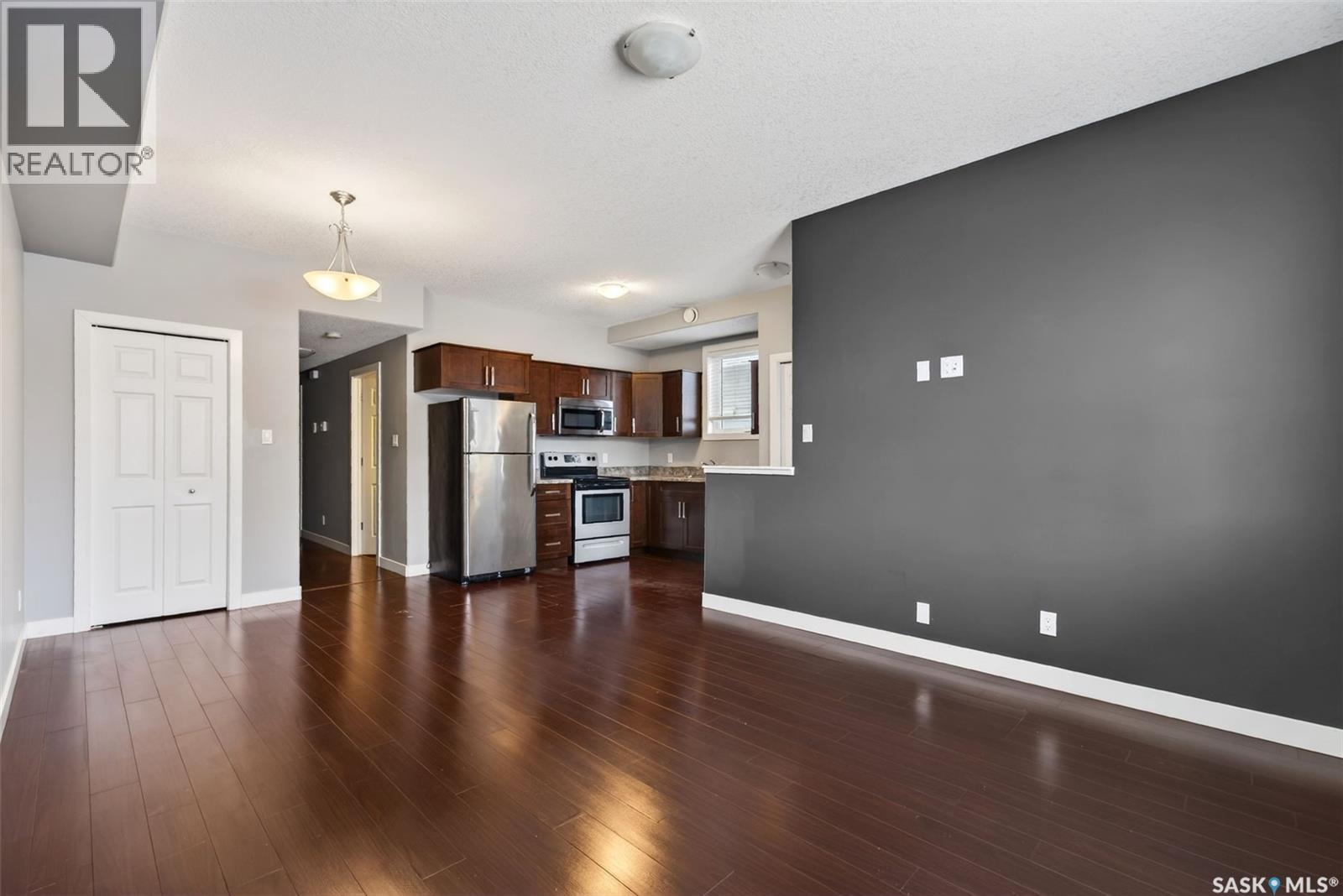 446 Arthur Street, Regina, Saskatchewan  S4R 4X4 - Photo 8 - SK025338