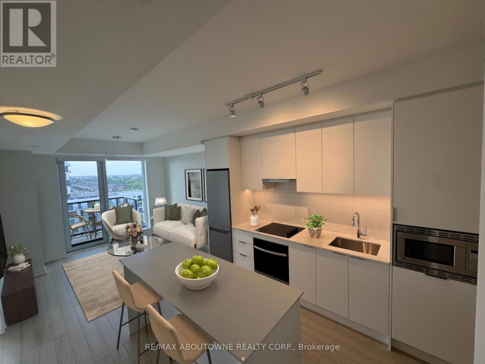 1204 - 3079 Trafalgar Road, Oakville, Ontario  L6H 8C5 - Photo 1 - W12612454