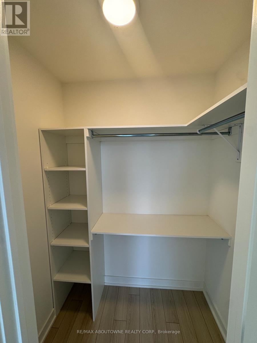 1204 - 3079 Trafalgar Road, Oakville, Ontario  L6H 8C5 - Photo 12 - W12612454