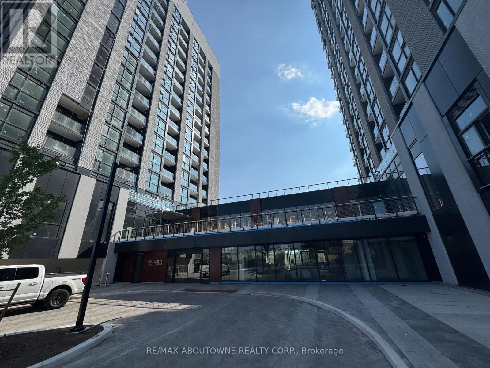 1204 - 3079 Trafalgar Road, Oakville, Ontario  L6H 8C5 - Photo 24 - W12612454