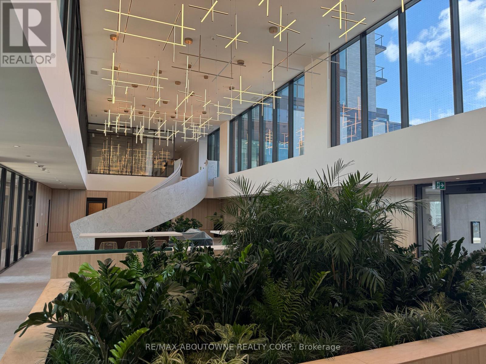 1204 - 3079 Trafalgar Road, Oakville, Ontario  L6H 8C5 - Photo 27 - W12612454