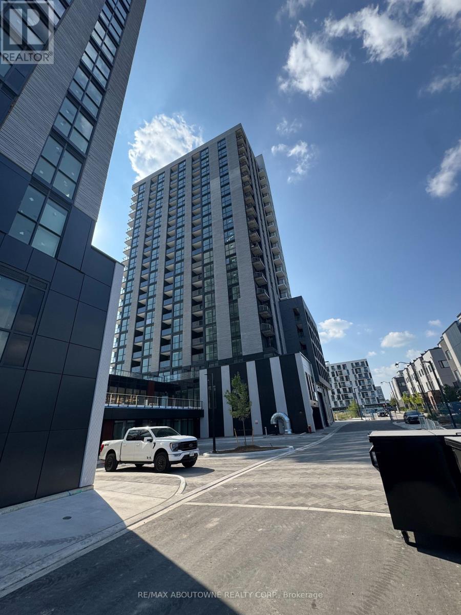 1204 - 3079 Trafalgar Road, Oakville, Ontario  L6H 8C5 - Photo 4 - W12612454