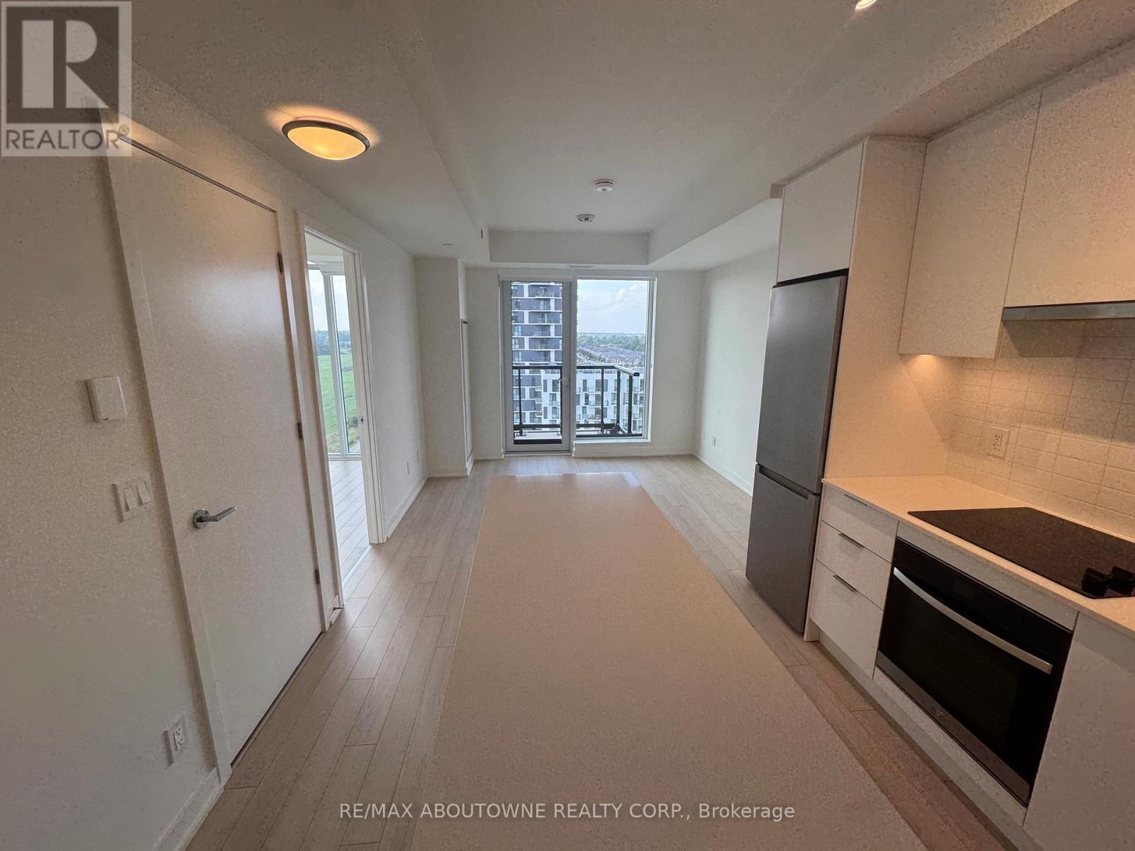 1204 - 3079 Trafalgar Road, Oakville, Ontario  L6H 8C5 - Photo 6 - W12612454