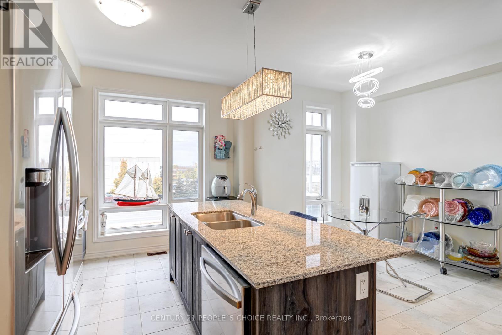 40 Purple Sage Drive, Brampton, Ontario  L6P 4N9 - Photo 17 - W12612460