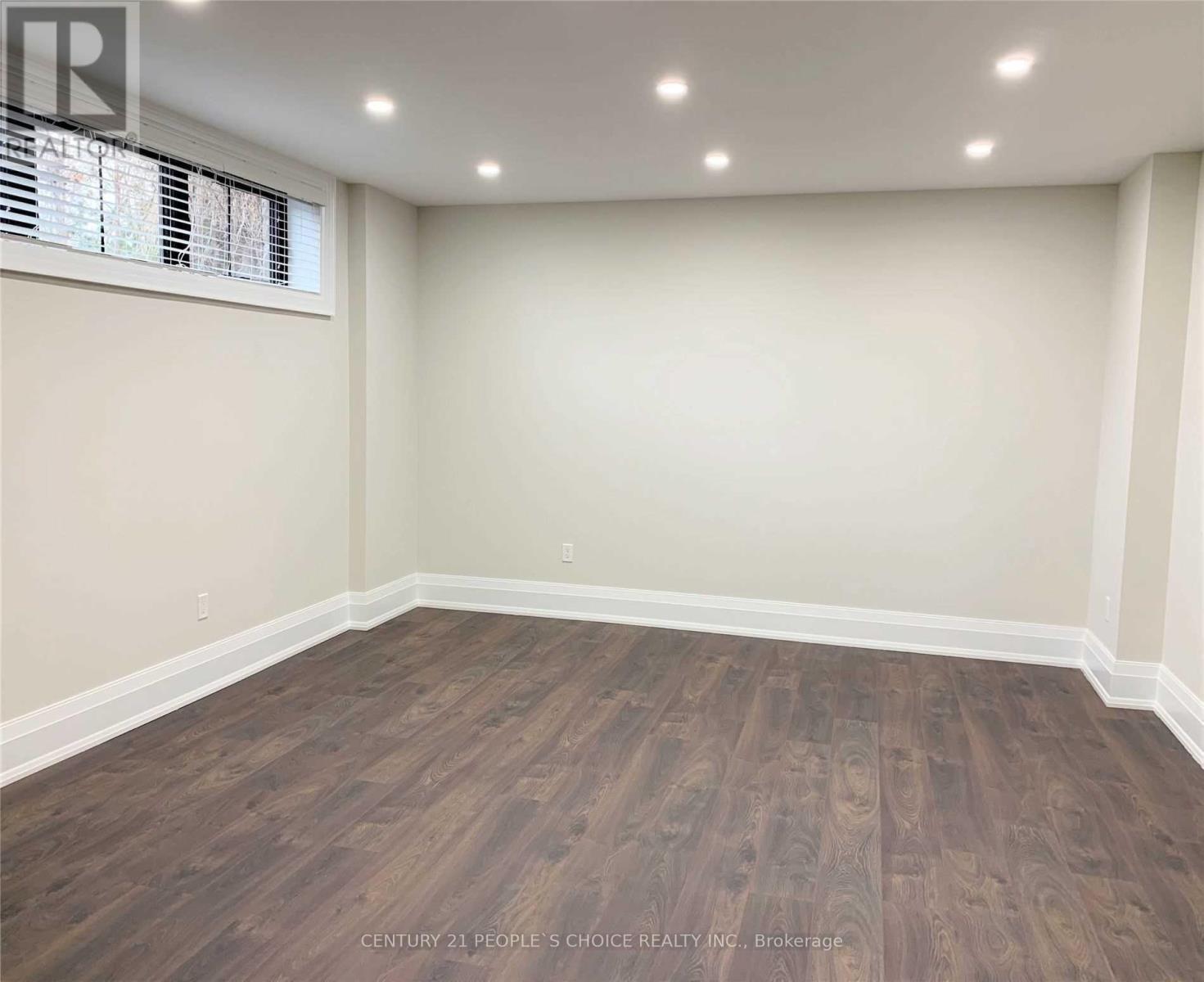 168 Fairview Road W, Mississauga (Fairview), Ontario  L5B 1K8 - Photo 7 - W12612498