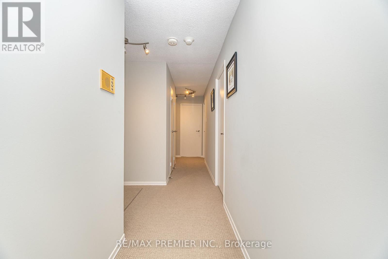 1602 - 475 The West Mall, Toronto (Etobicoke West Mall), Ontario  M9C 4Z3 - Photo 24 - W12612506