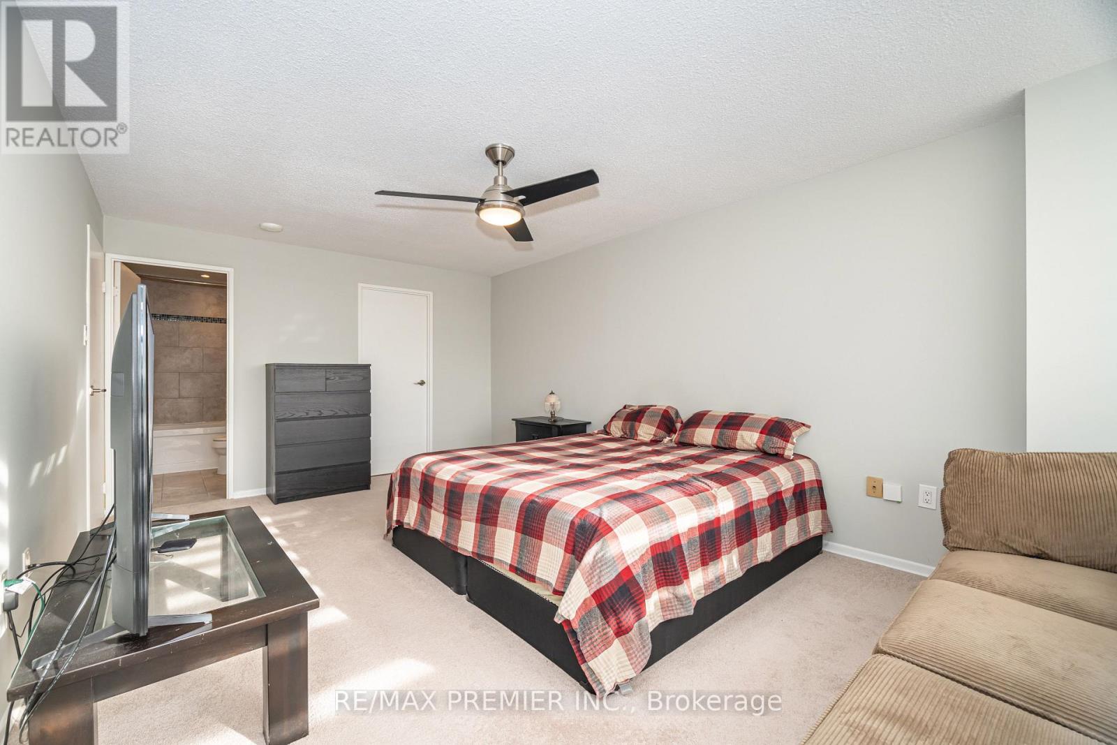 1602 - 475 The West Mall, Toronto (Etobicoke West Mall), Ontario  M9C 4Z3 - Photo 28 - W12612506