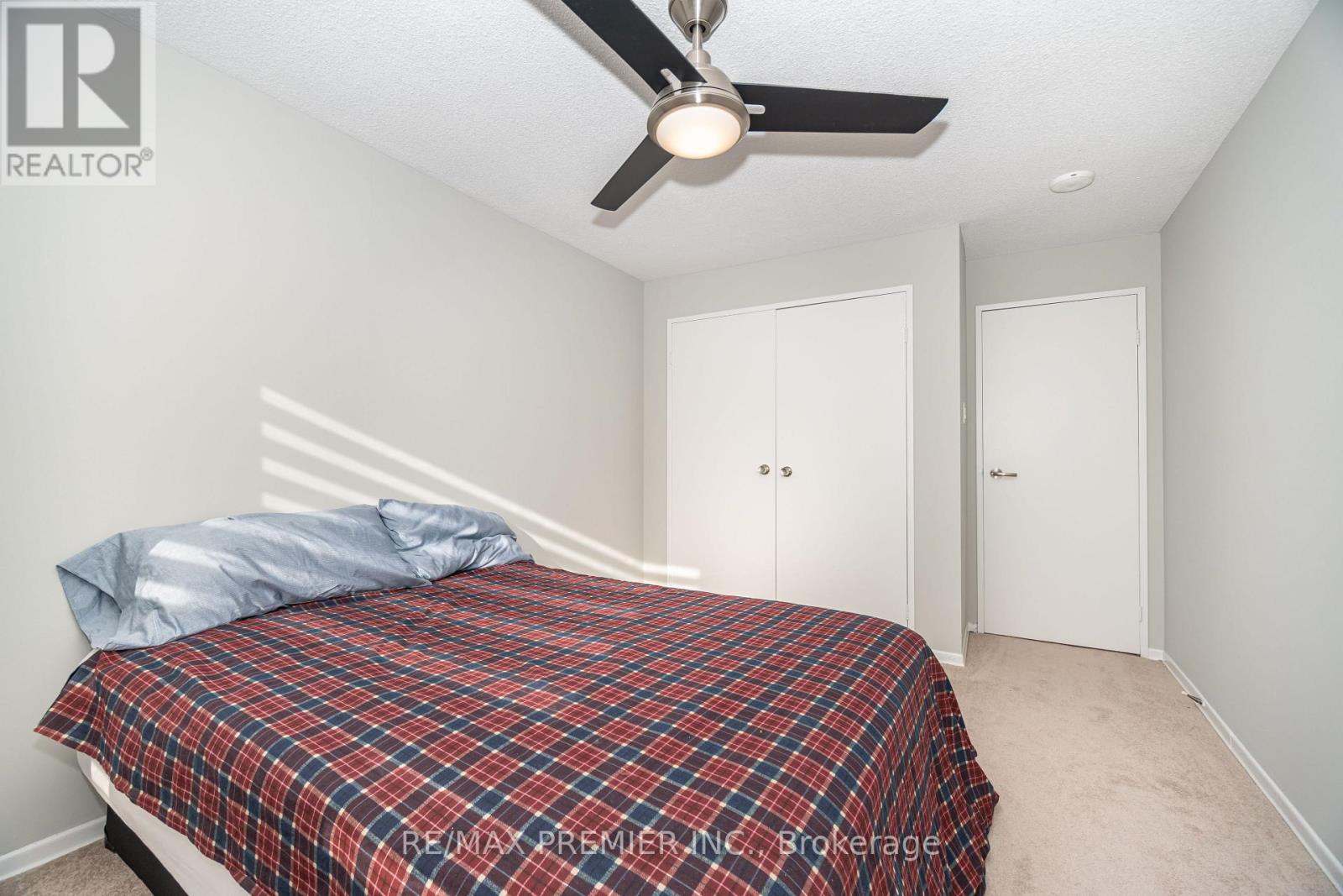 1602 - 475 The West Mall, Toronto (Etobicoke West Mall), Ontario  M9C 4Z3 - Photo 32 - W12612506