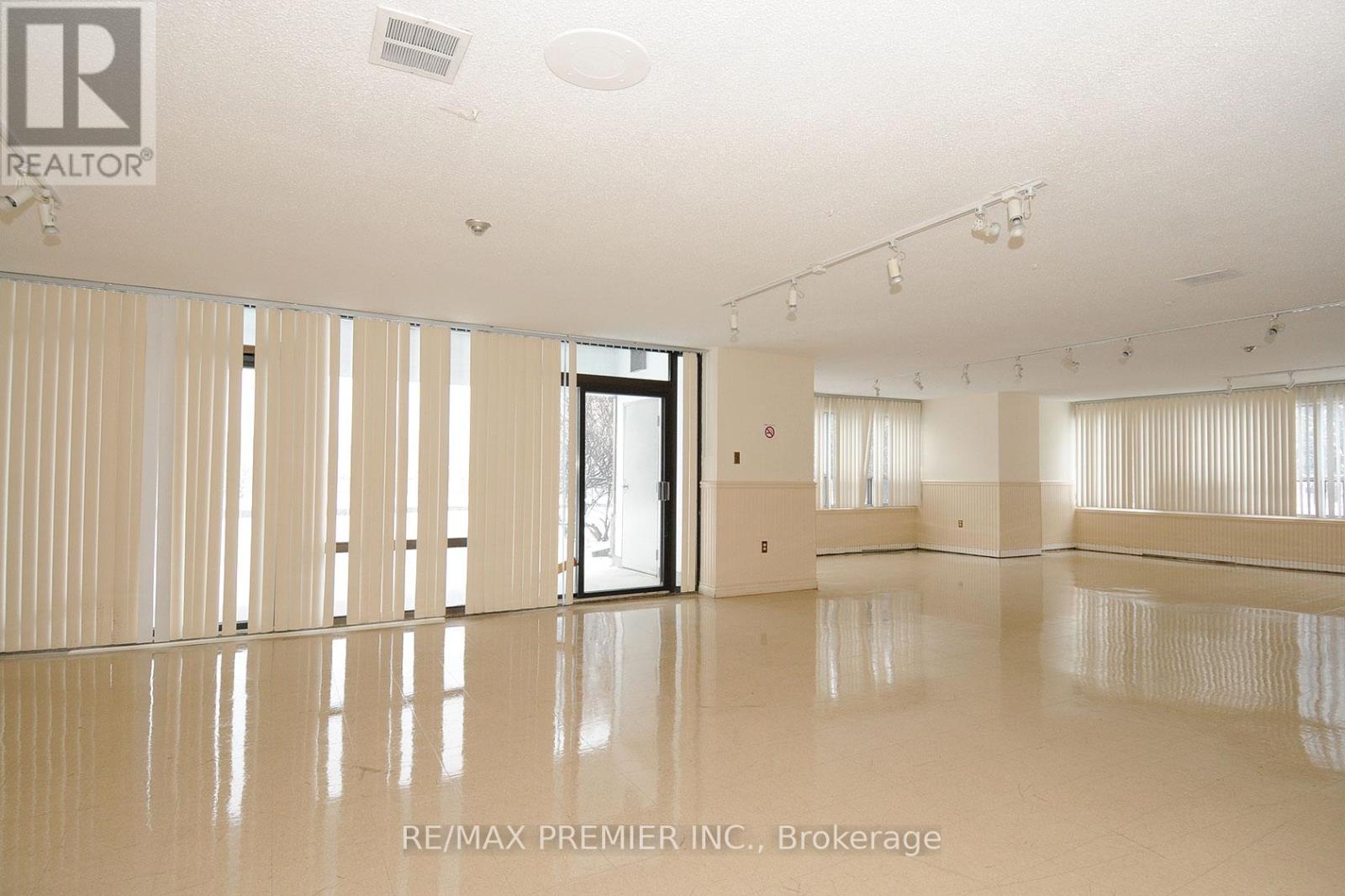 1602 - 475 The West Mall, Toronto (Etobicoke West Mall), Ontario  M9C 4Z3 - Photo 44 - W12612506