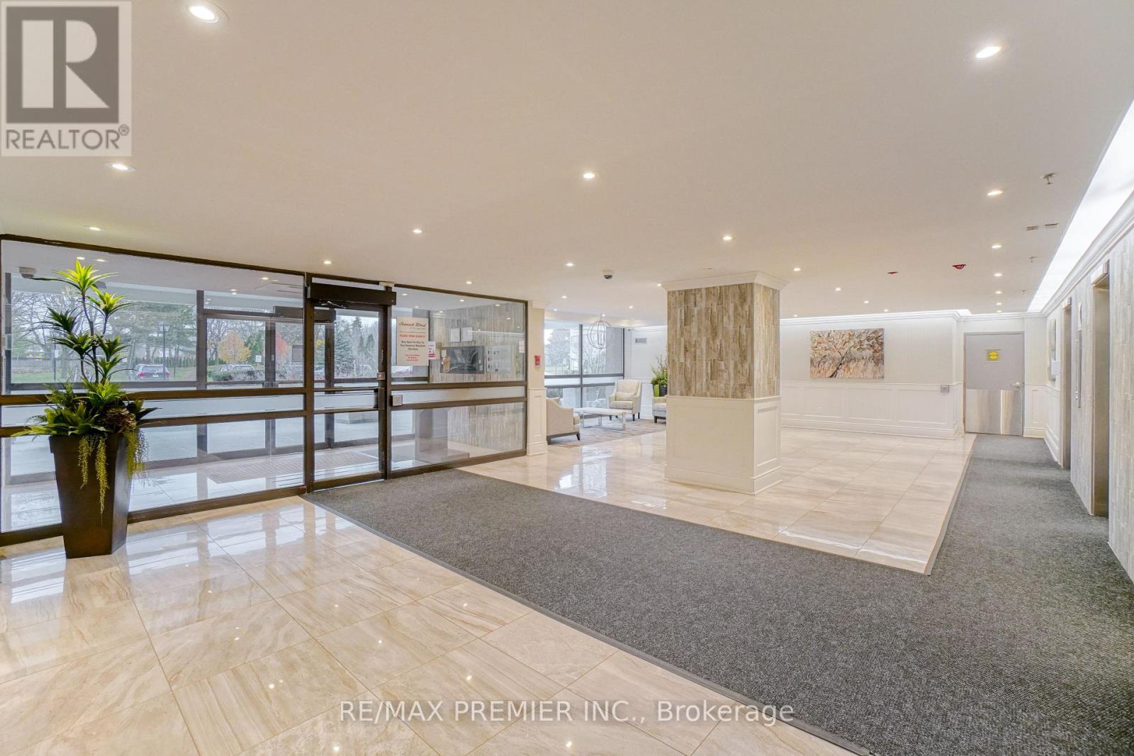 1602 - 475 The West Mall, Toronto, Ontario  M9C 4Z3 - Photo 5 - W12612506