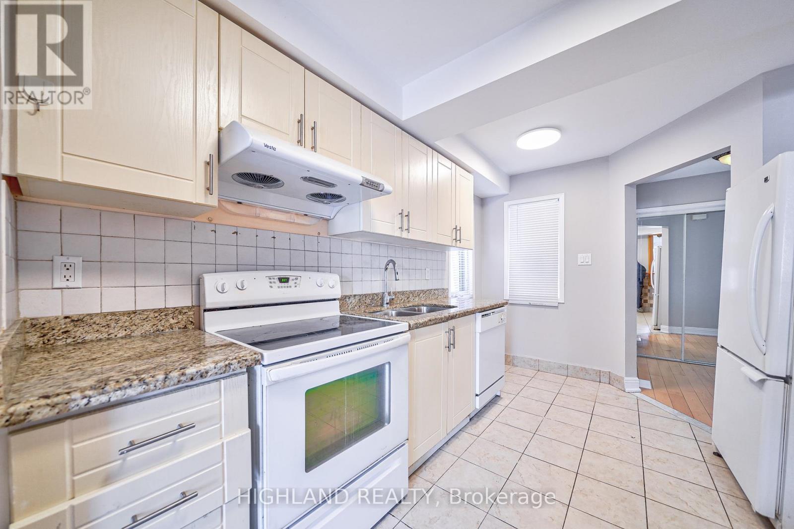 5634 Whistler Crescent, Mississauga, Ontario  L4Z 3R6 - Photo 10 - W12612522