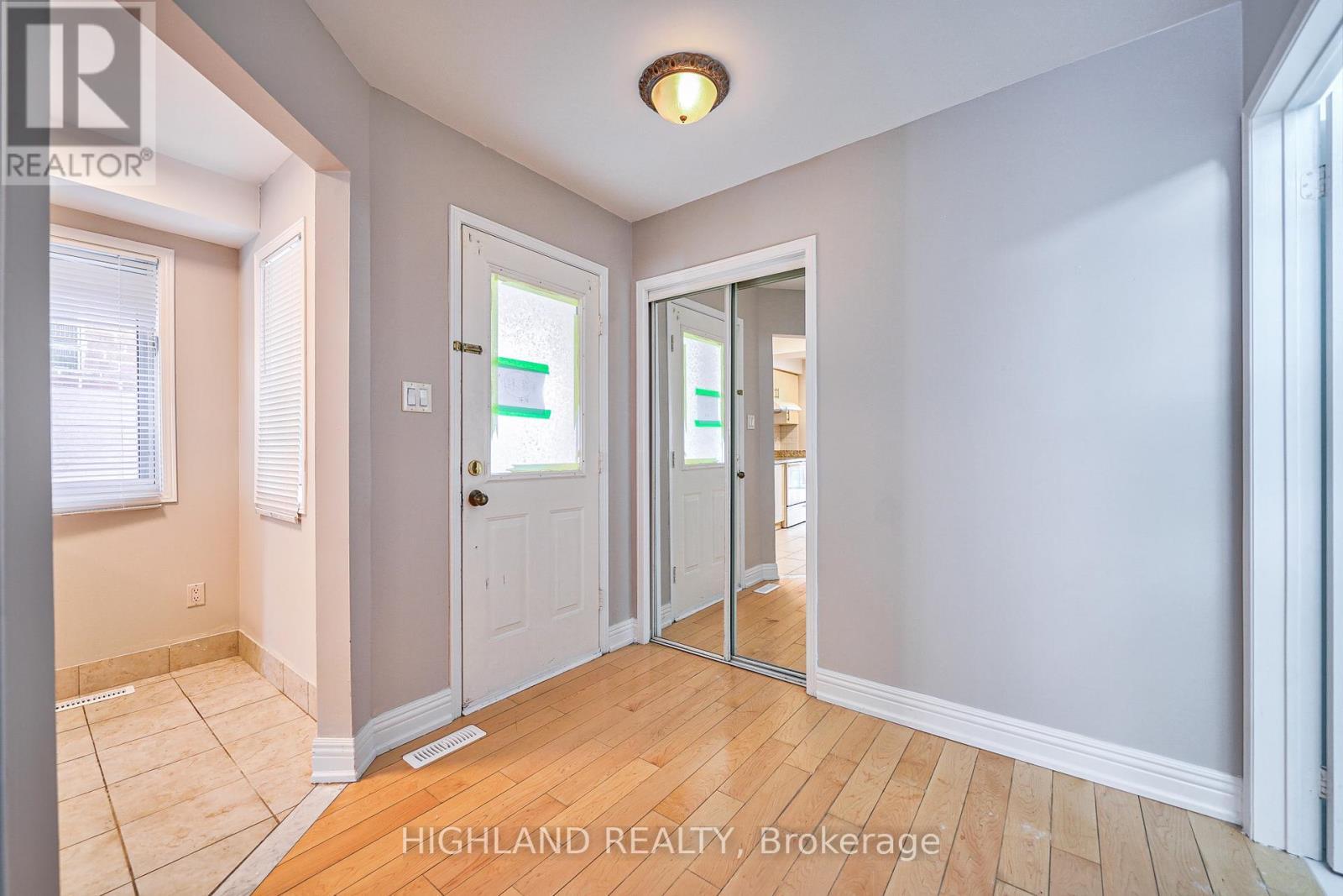 5634 Whistler Crescent, Mississauga, Ontario  L4Z 3R6 - Photo 3 - W12612522