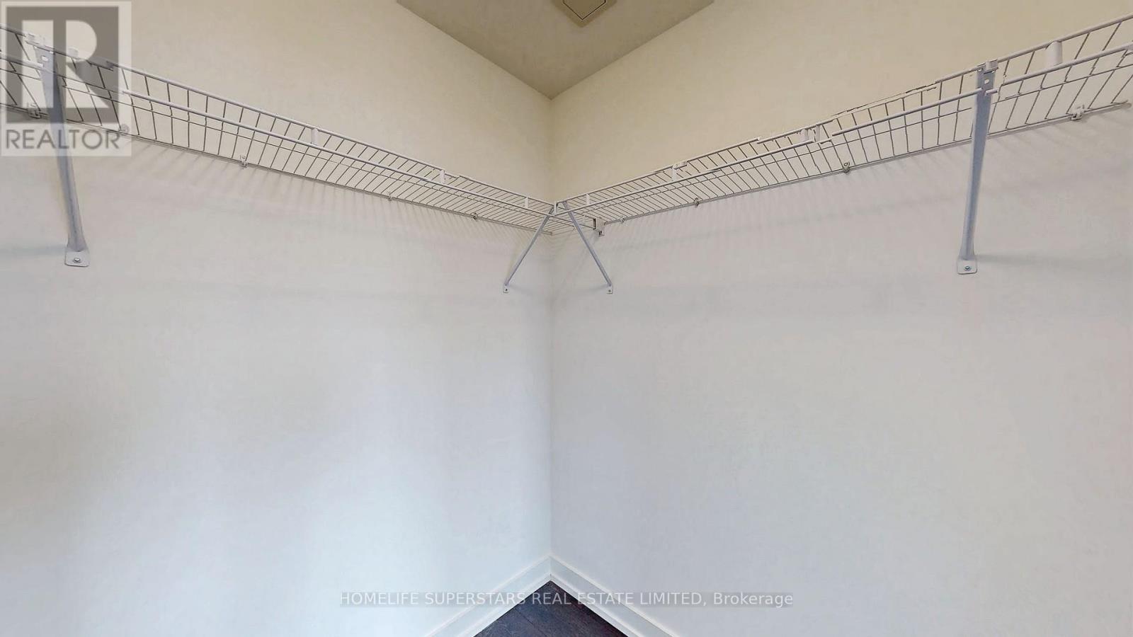 212 - 11 Maryport Avenue, Toronto (Downsview-Roding-Cfb), Ontario  M3M 0E2 - Photo 21 - W12612570