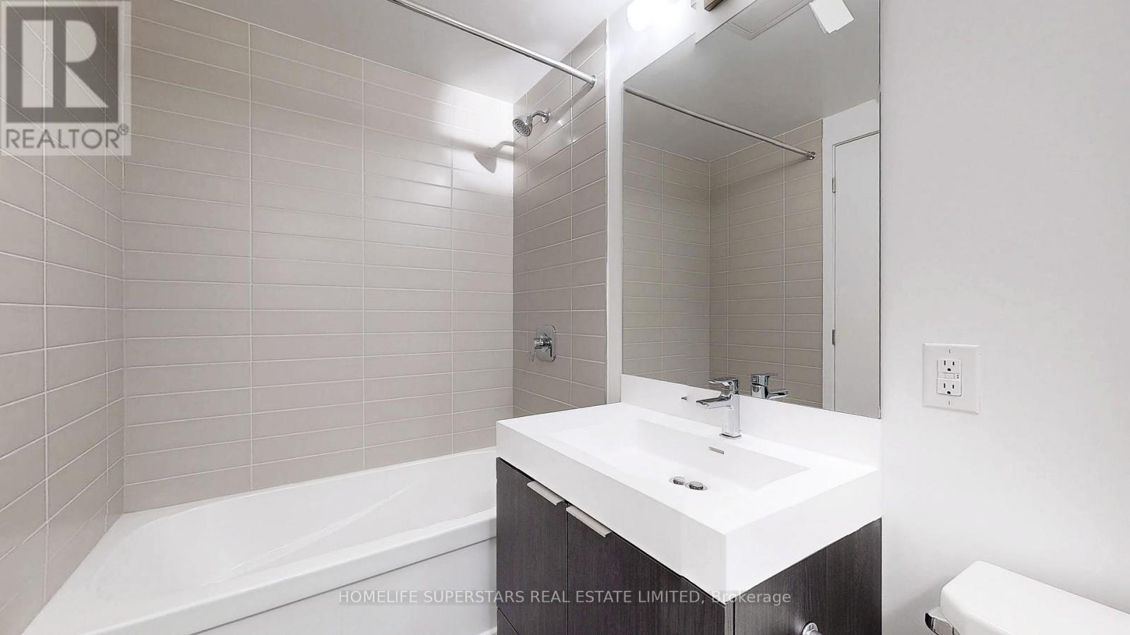 212 - 11 Maryport Avenue, Toronto (Downsview-Roding-Cfb), Ontario  M3M 0E2 - Photo 24 - W12612570