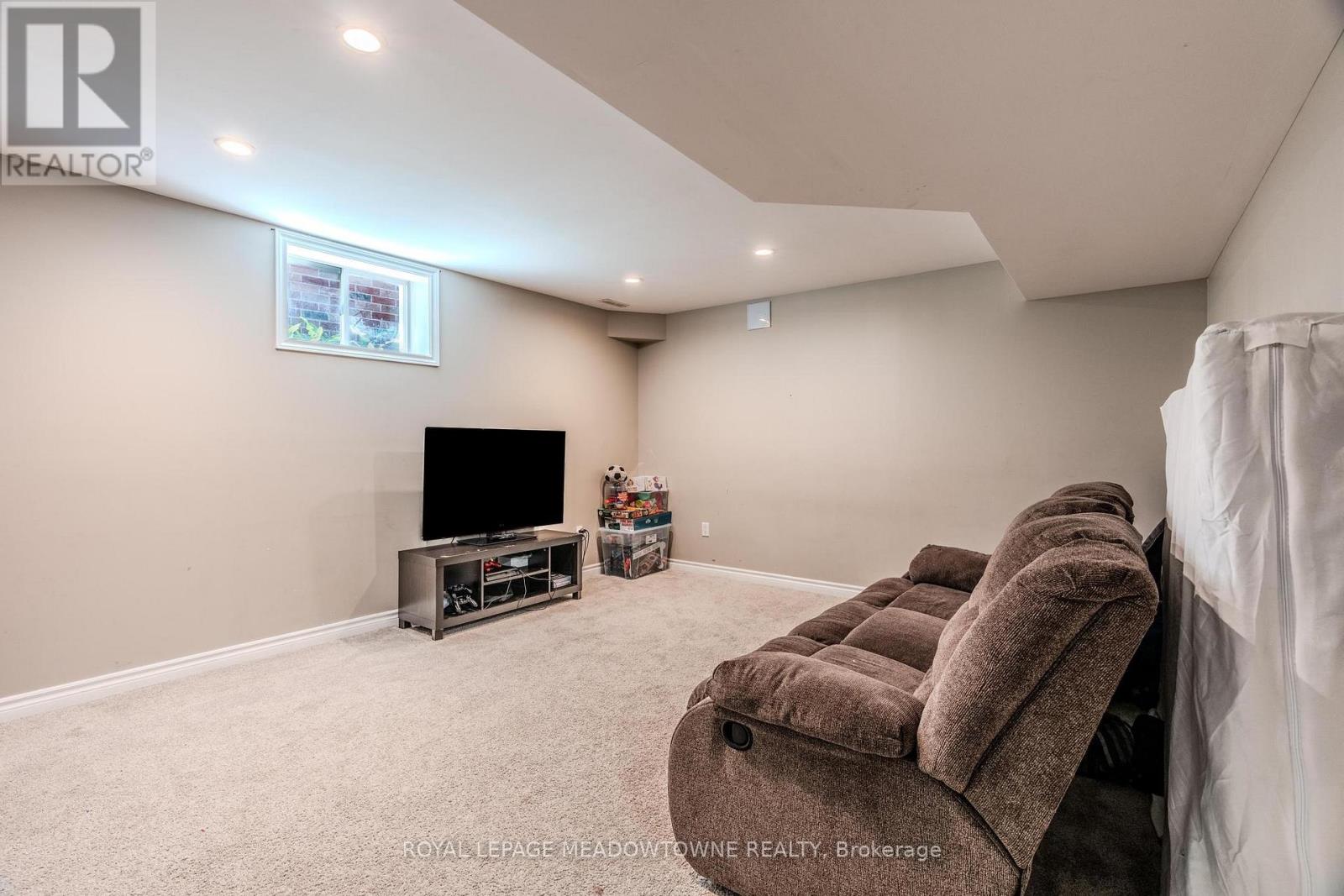 893 Bitterbush Crescent, London North (North A), Ontario  N6H 5X6 - Photo 34 - X12612428