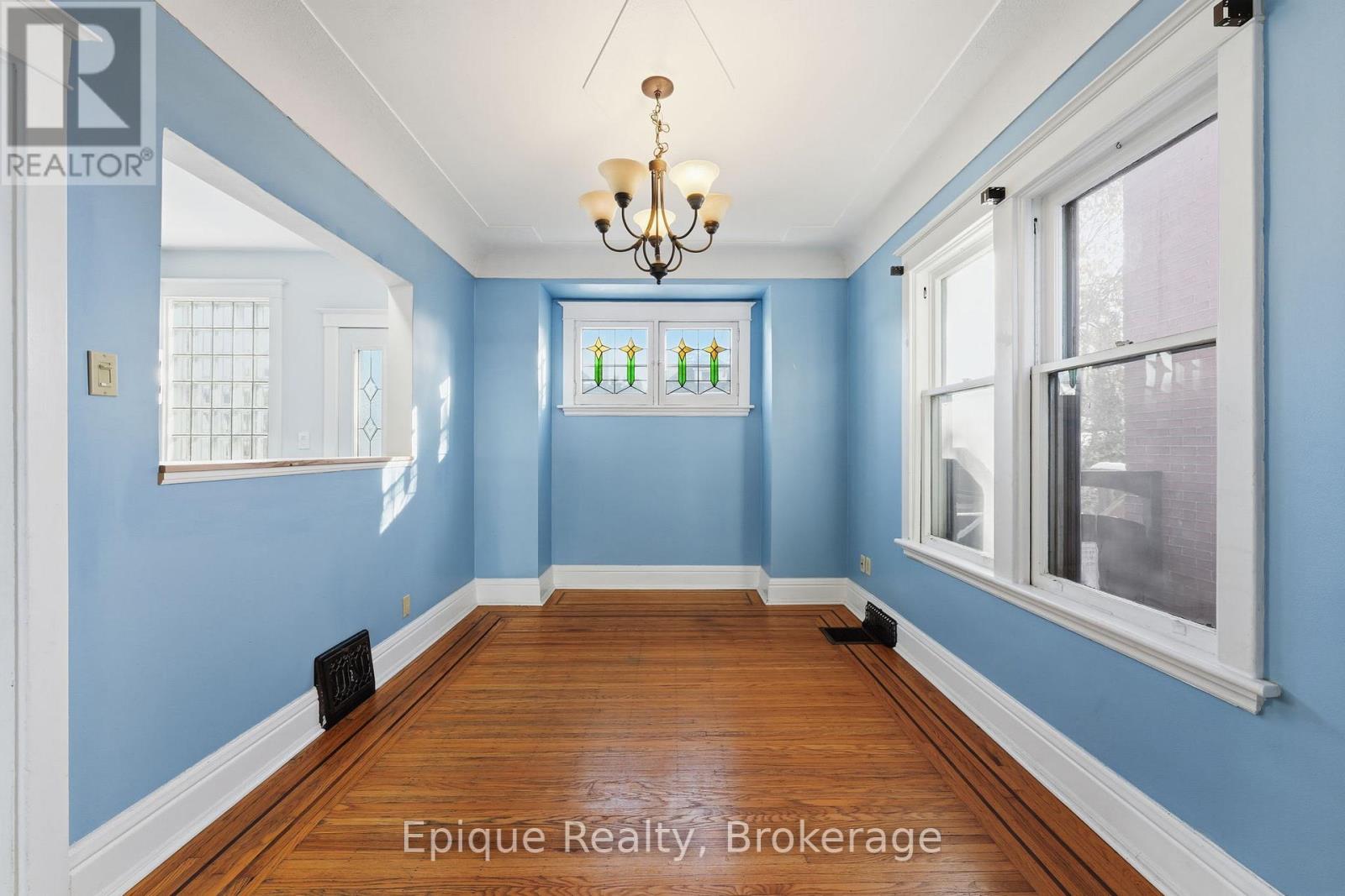 67 Kensington Avenue S, Hamilton, Ontario  L8M 3H1 - Photo 10 - X12612466