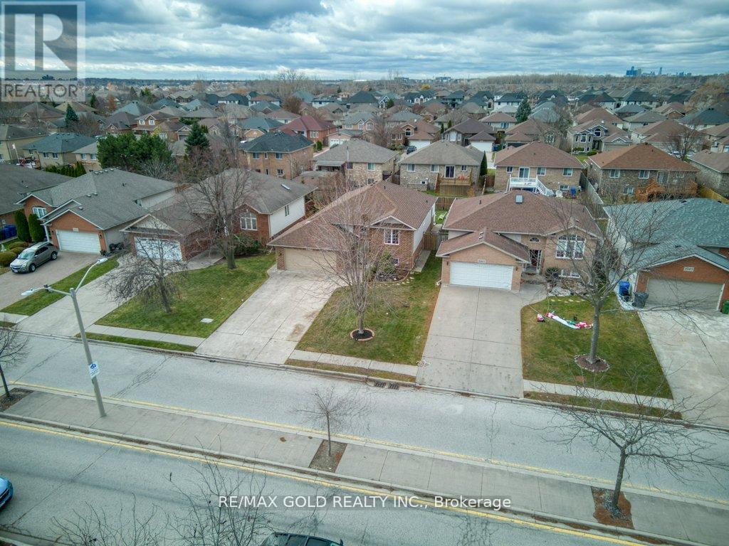 1075 Banwell Road, Windsor, Ontario  N8P 1J3 - Photo 3 - X12612566