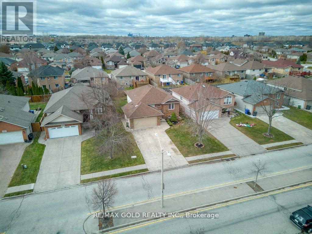 1075 Banwell Road, Windsor, Ontario  N8P 1J3 - Photo 5 - X12612566