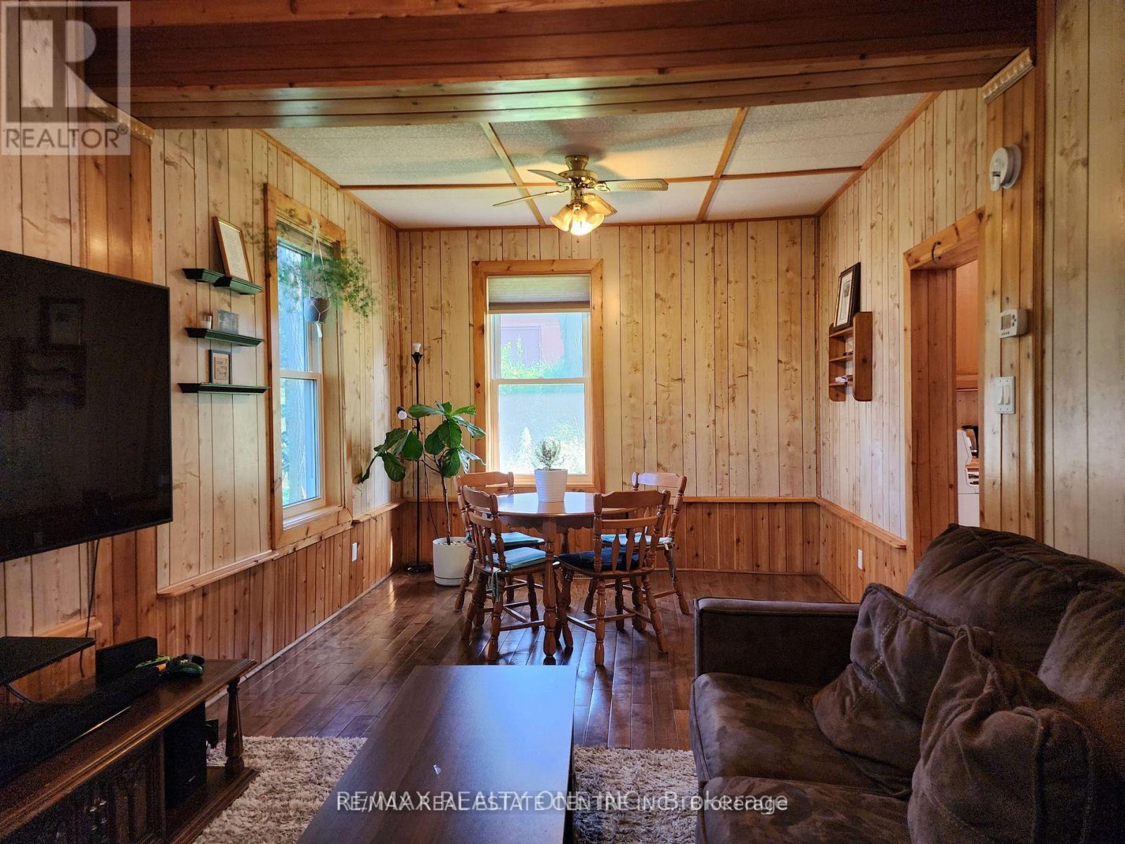 18 Redwood Drive, Parry Sound, Ontario  P2A 2S4 - Photo 11 - X12612590