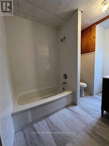 18 Redwood Drive, Parry Sound, Ontario  P2A 2S4 - Photo 15 - X12612590