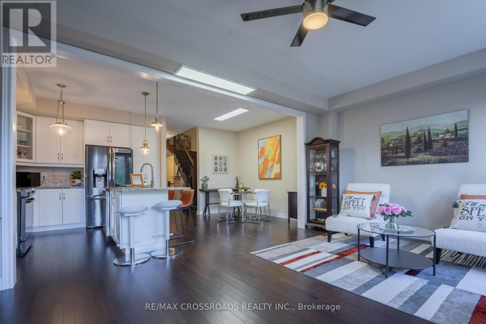 3333 Mockingbird Common E, Oakville, Ontario  L6H 0X1 - Photo 11 - W12478648