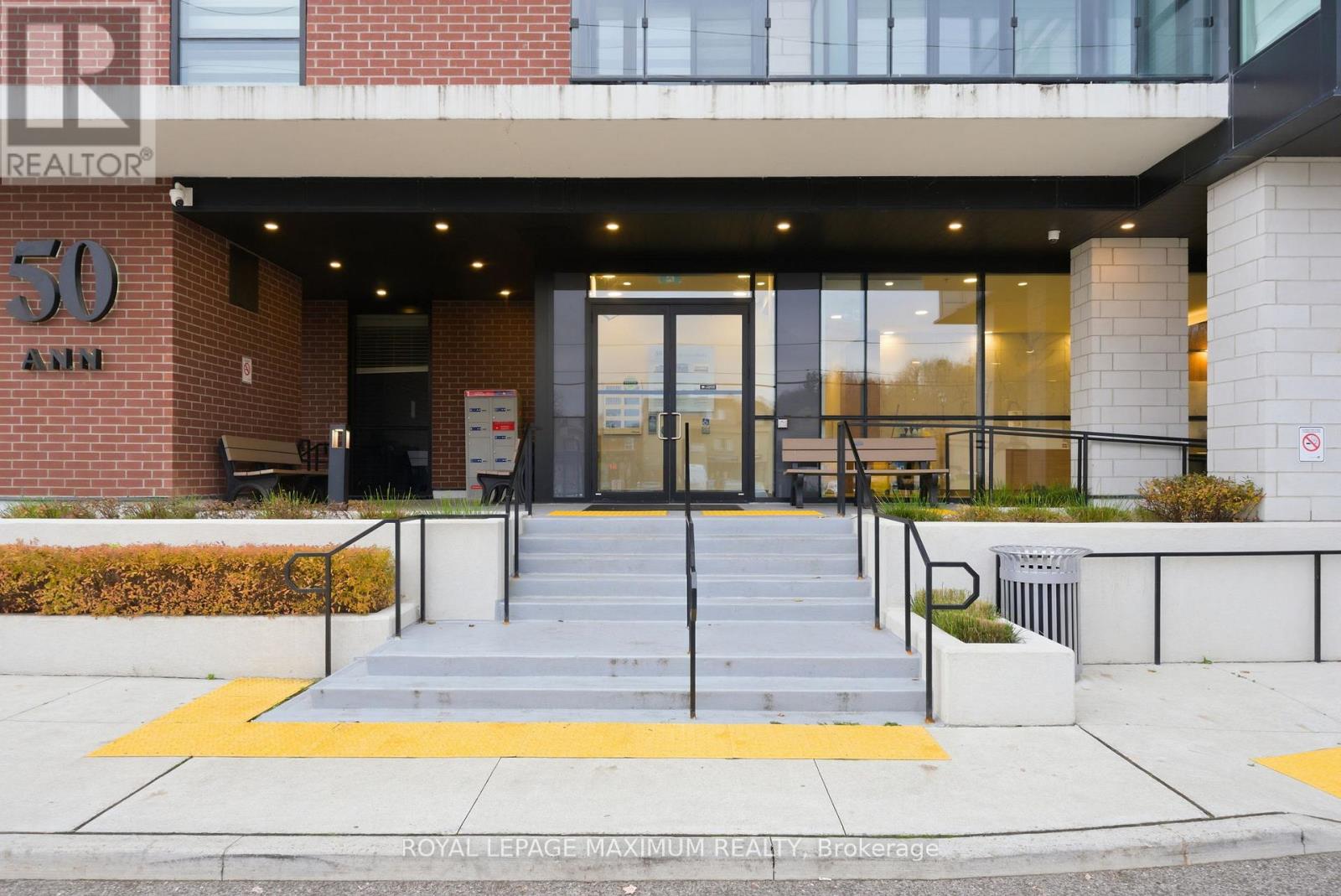 106 - 50 Ann Street, Caledon, Ontario  L7E 4M3 - Photo 3 - W12517580