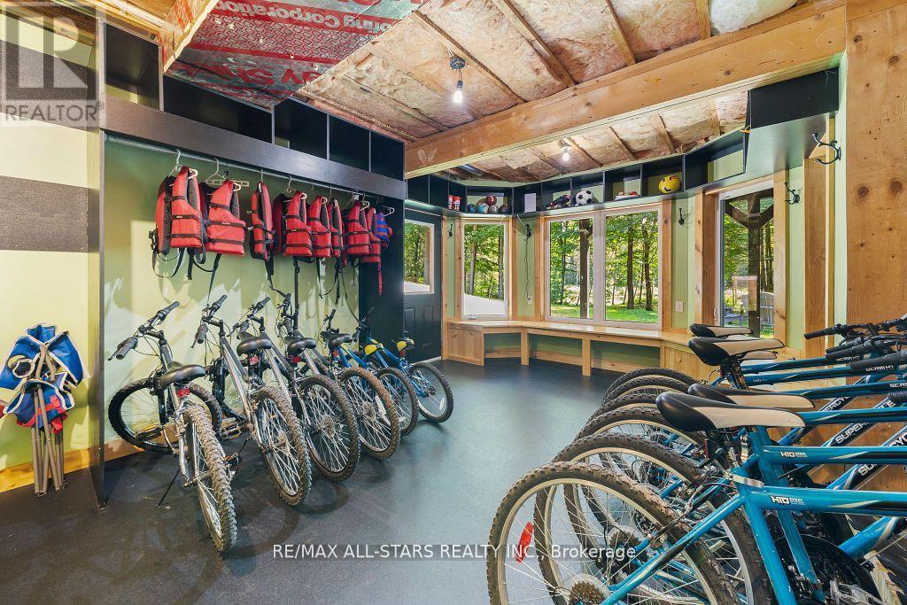 8 Harmonious Drive, Kawartha Lakes, Ontario  K0M 1N0 - Photo 33 - X12612618