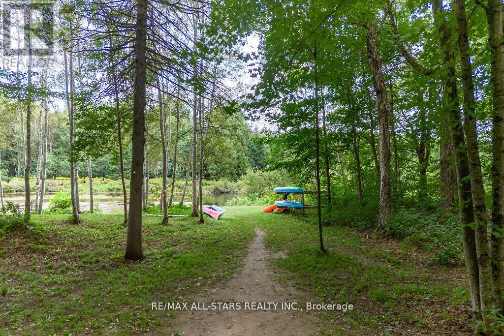 8 Harmonious Drive, Kawartha Lakes, Ontario  K0M 1N0 - Photo 38 - X12612618