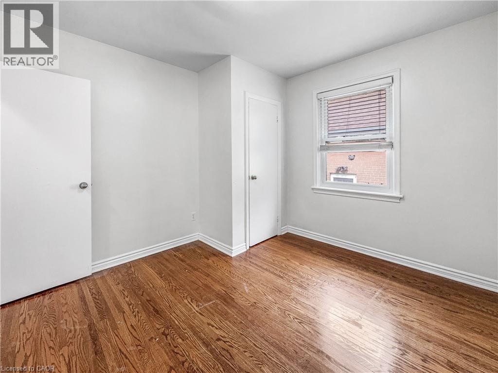 300 East 32nd Street, Hamilton, Ontario  L8V 3S7 - Photo 20 - 40763043