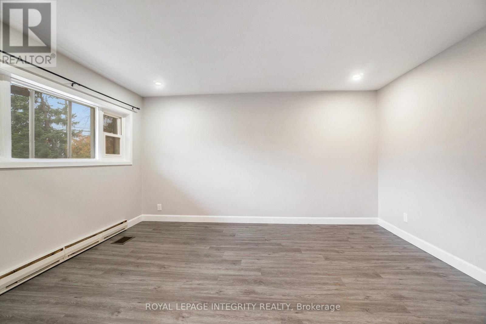 1 - 609 Malartic Avenue, Ottawa, Ontario  K1K 0X2 - Photo 3 - X12612692