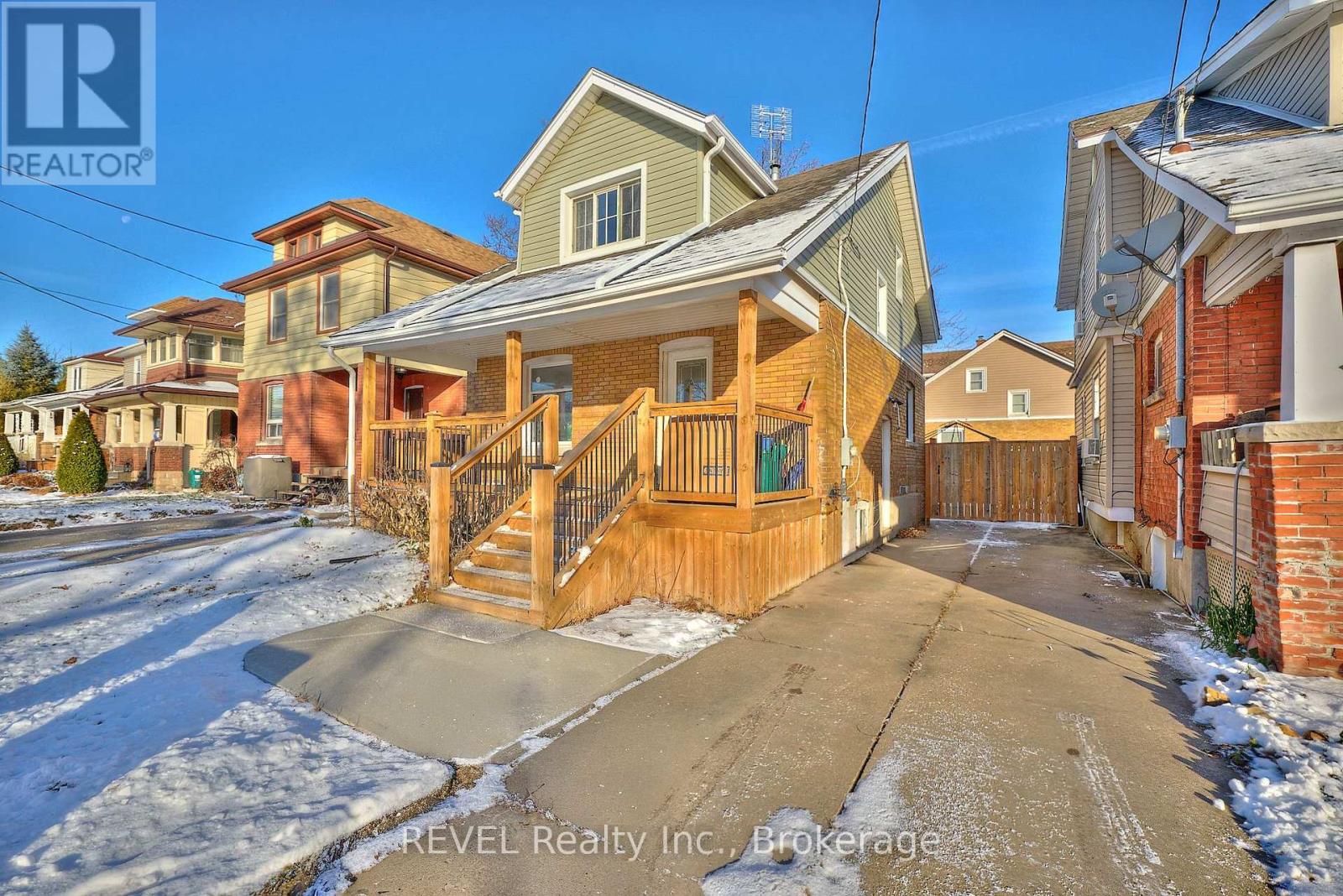 5113 Willmott Street, Niagara Falls (Cherrywood), Ontario  L2E 2A4 - Photo 4 - X12612630