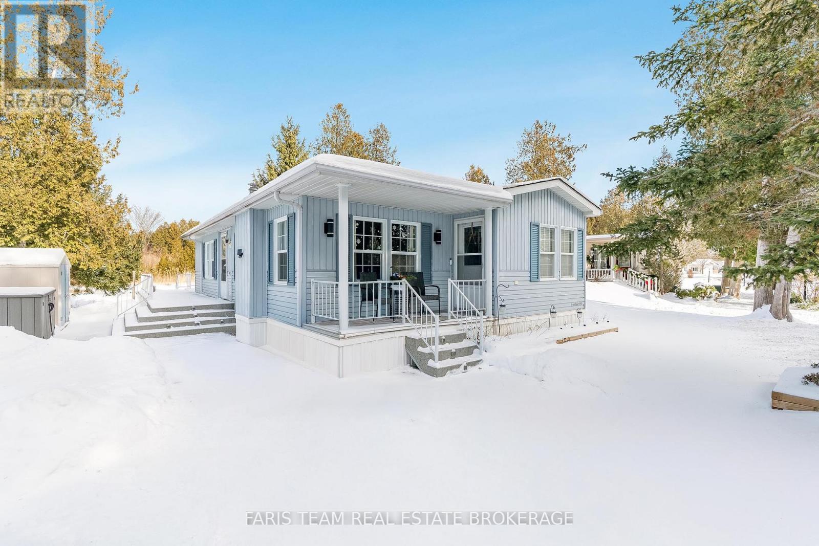 3 ST JAMES PLACE, Wasaga Beach, Ontario